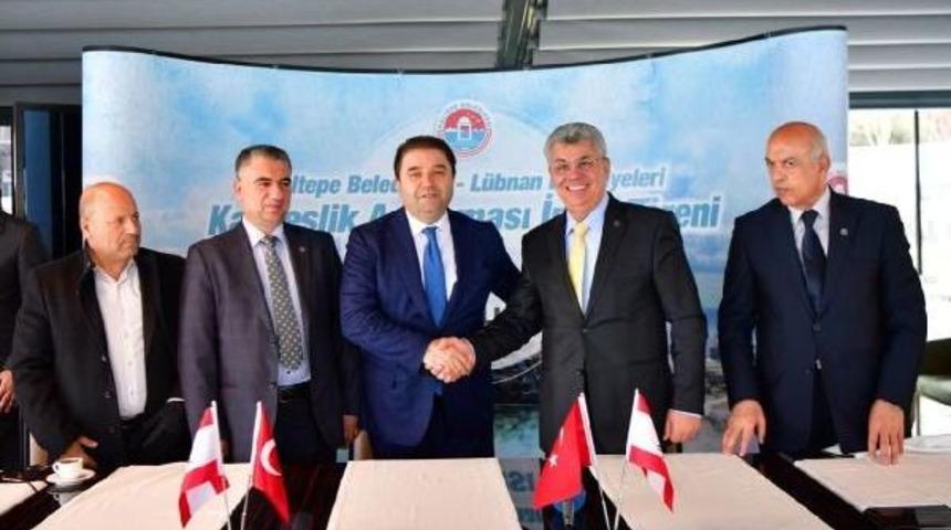 L&uuml;bnanlı Belediye Başkanlarından Reina &Ouml;n&uuml;nde Anma