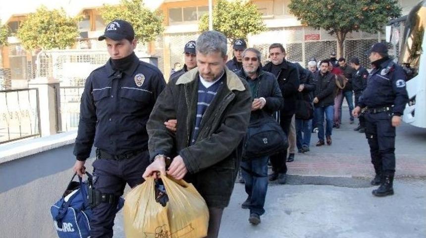 Fet&ouml;&rsquo;den 17 İş Adamı Tutuklandı