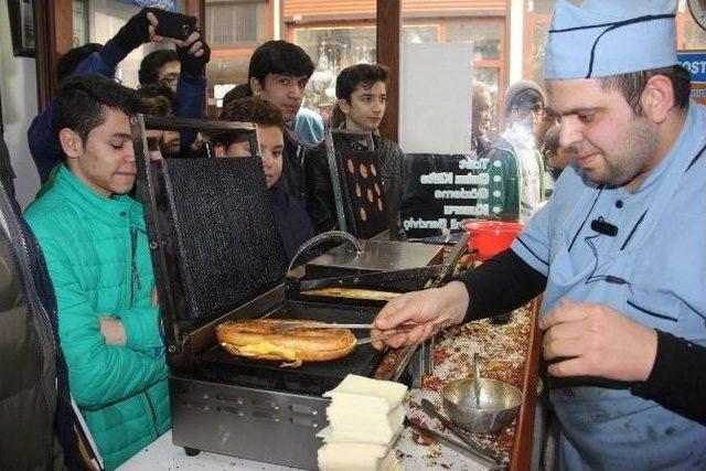 (özel Haber) Gaziantepli Fenomen ’tostçu Erol’