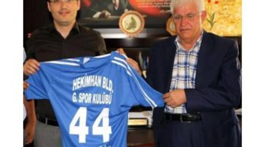Belediye Başkanından Kaymakam&rsquo;a Girmanaspor Forması
