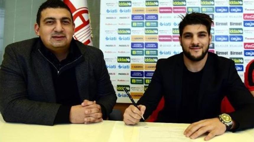 Antalyaspor'a İlhan Cavcav'dan El Kabir Jesti