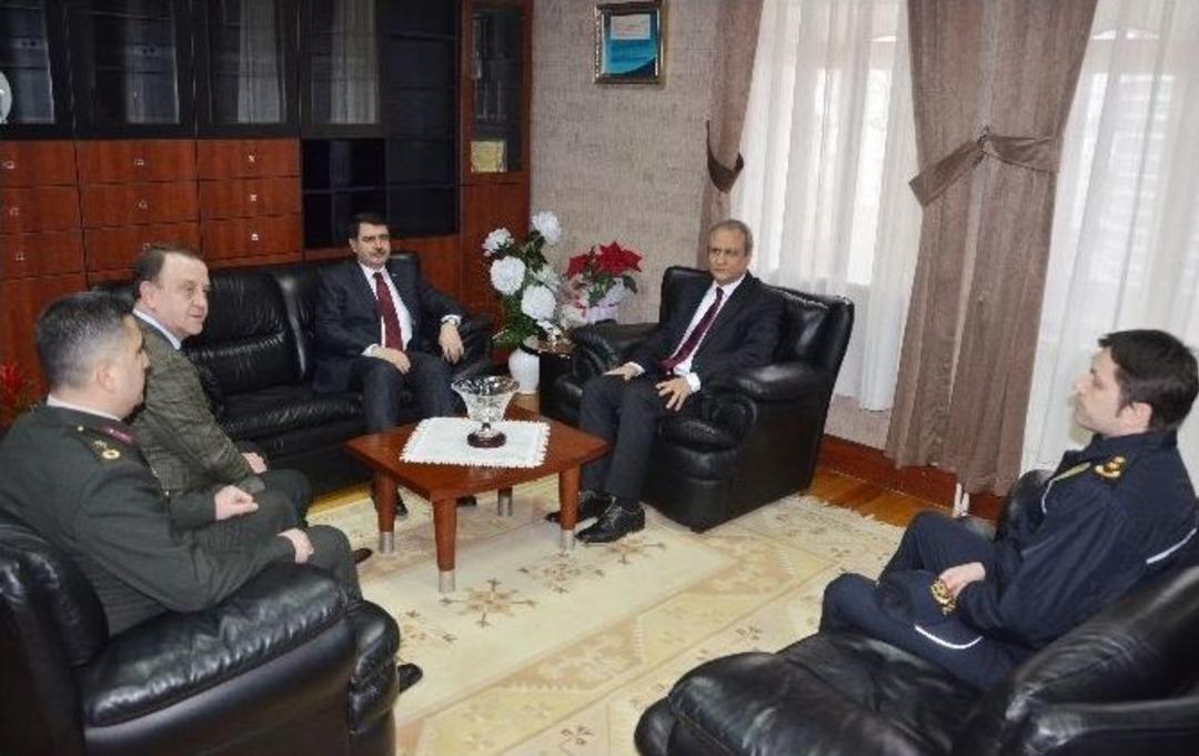 Vali Vasip Şahin&rsquo;den Silivri&rsquo;ye Nezaket Ziyareti