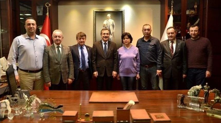 İn&ouml;n&uuml;l&uuml;lerden Ata&ccedil;&rsquo;a Ziyaret