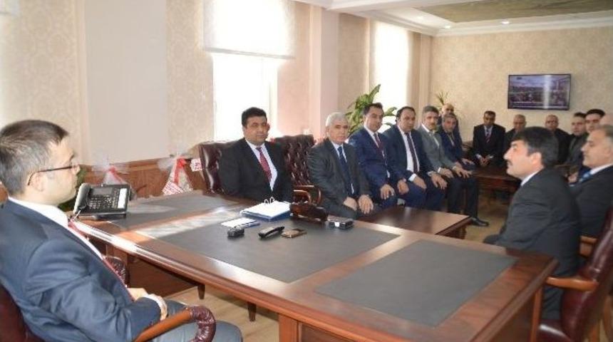 Okul M&uuml;d&uuml;rlerinden Kaymakam &Ouml;zt&uuml;rk&rsquo;e Ziyaret