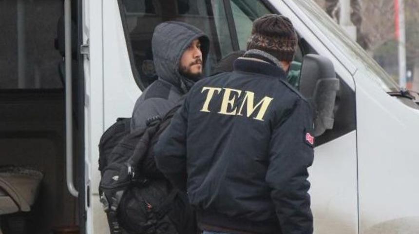 Fet&ouml; Ş&uuml;phelisi 2 Astsubay Adliyede