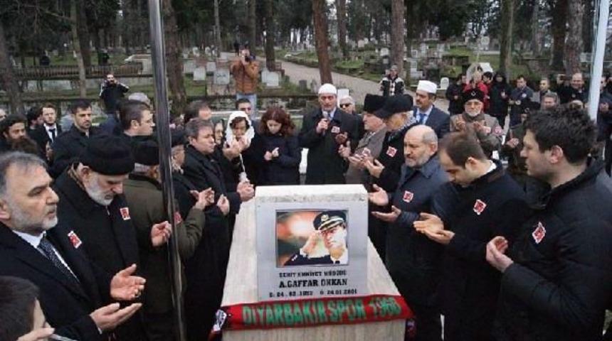 Şehit Emniyet M&uuml;d&uuml;r&uuml; Gaffar Okkan, Mezarı Başında Anıldı