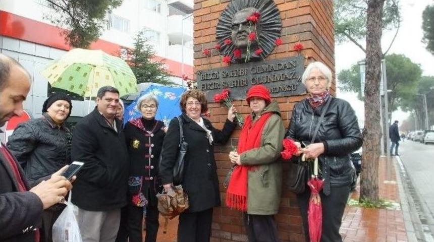 Burhaniye&rsquo;de Uğur Mumcu Anıldı