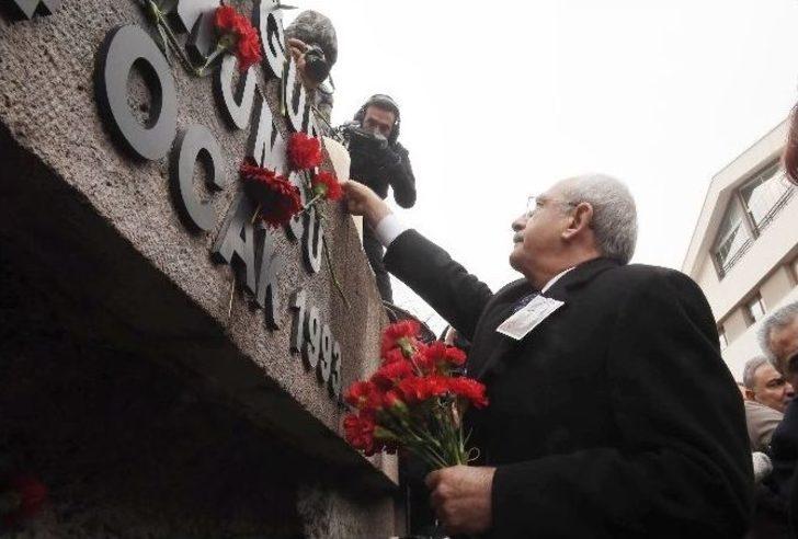 Uğur Mumcu Evinin Önünde Anıldı G5