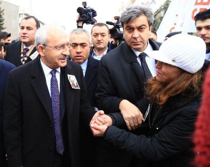 Uğur Mumcu Evinin Önünde Anıldı G1