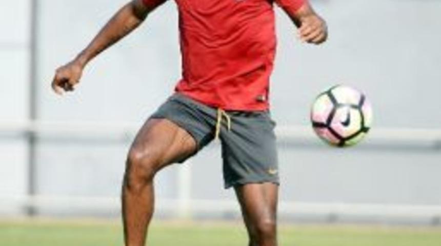 Galatasaray’da Chedjou’ya Af Çıktı