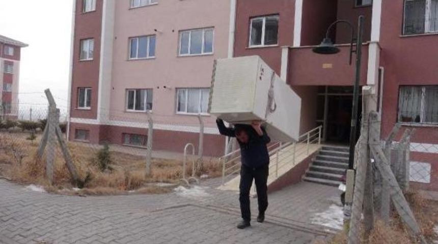 Dar Gelirli Ailelerin Kiraya Verdiği Toki Konutlarında Tahliye