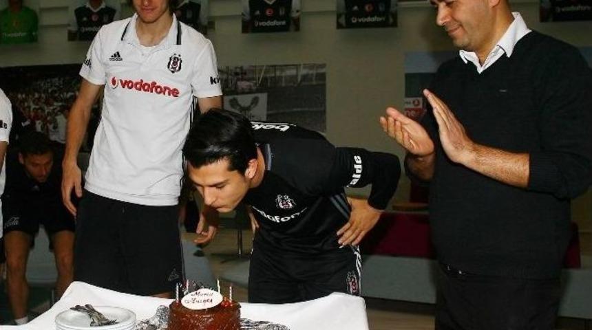 Necip Uysal&rsquo;ın Doğum G&uuml;n&uuml; Kutlandı