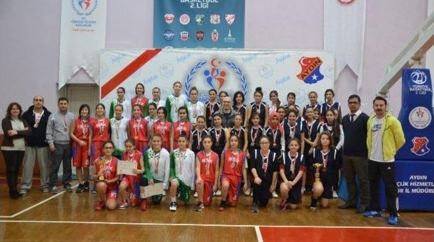 Yıldızlar Basketbol M&uuml;sabakaları Tamamlandı