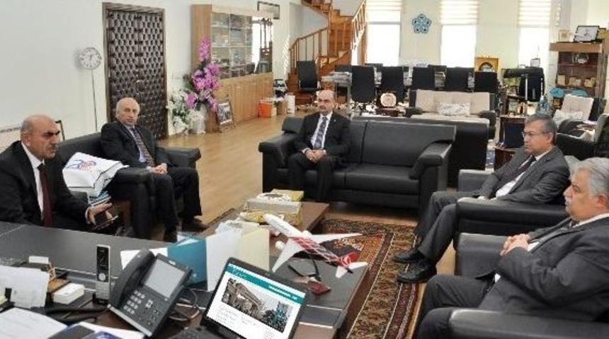 Neü İle Kırgızistan-türkiye Manas Üniversitesi Arasında İşbirliği