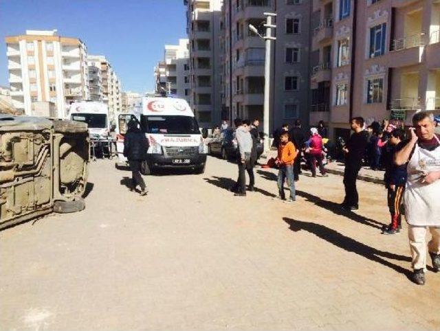 Şanlıurfa’Da Otomobil Devrildi: 6 Yaralı