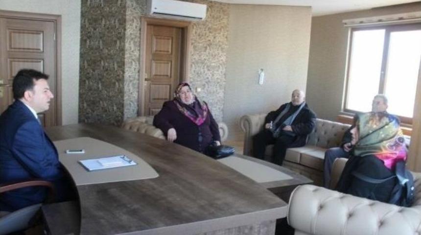 Başkan U&ccedil;ar Vatandaşların Sorunlarını Dinliyor