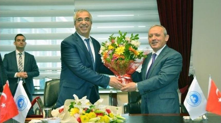 Kırklareli &Uuml;niversitesi&rsquo;nde Rekt&ouml;rl&uuml;k Devir Teslim T&ouml;reni