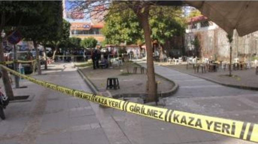 Adana&rsquo;daki Mahkeme &Ccedil;ıkışı Silahlı Kavga