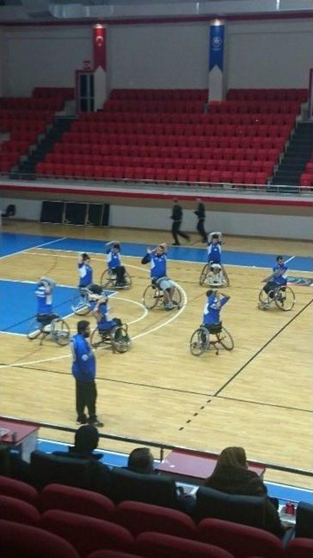 Aydın Engelli Basketbol Takımı Sezonun İlk Yarısını Galibiyetle Kapadı