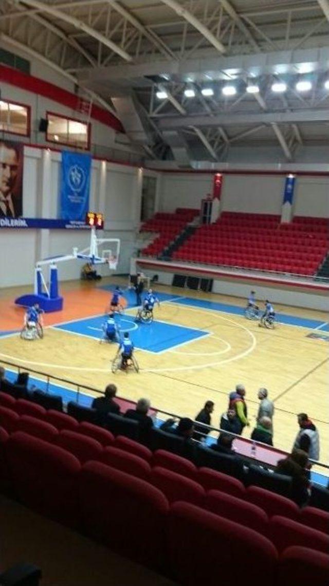 Aydın Engelli Basketbol Takımı Sezonun İlk Yarısını Galibiyetle Kapadı