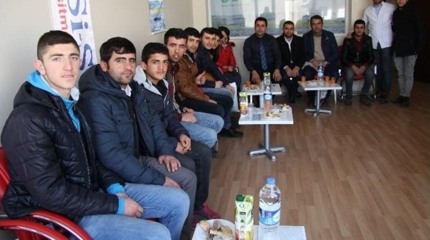 Vanlı Engelli Sporculara &Uuml;cretsiz İşitme Testi