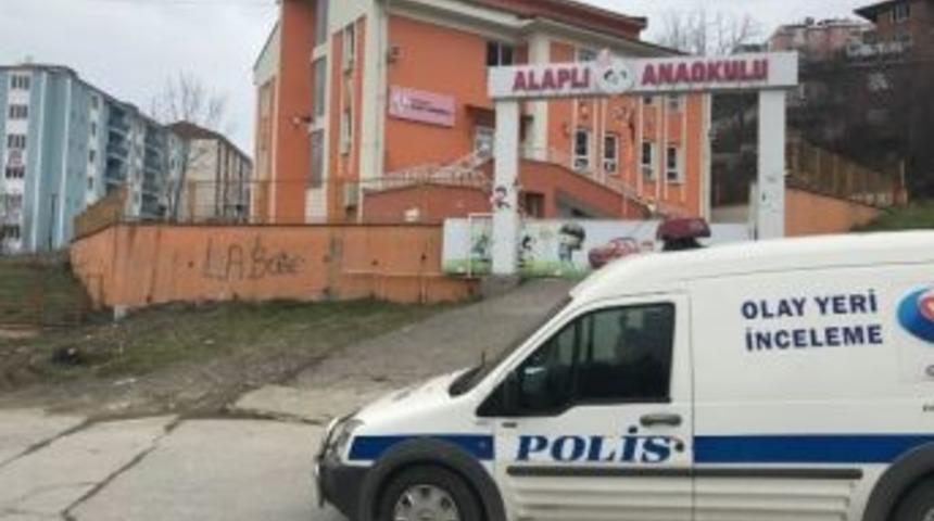 Anaokulunun Bilgisayarını &Ccedil;aldılar