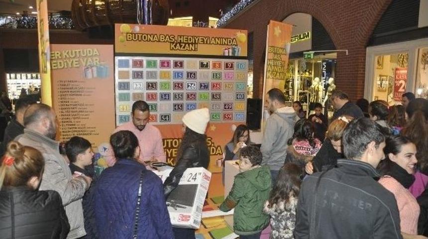 Forum Mersin, Hediye Kutusu Etkinliği D&uuml;zenledi