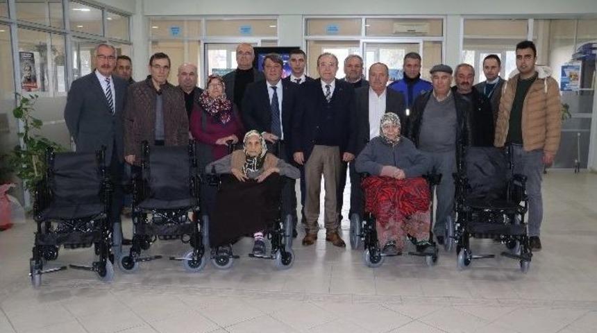 Saruhanlı&rsquo;da Engellilerin Y&uuml;z&uuml; G&uuml;ld&uuml;