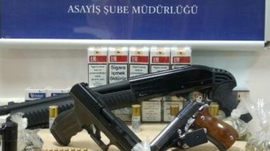 Motosiklet Kaskıyla Hırsızlık Yapan Şahıslar Yakalandı