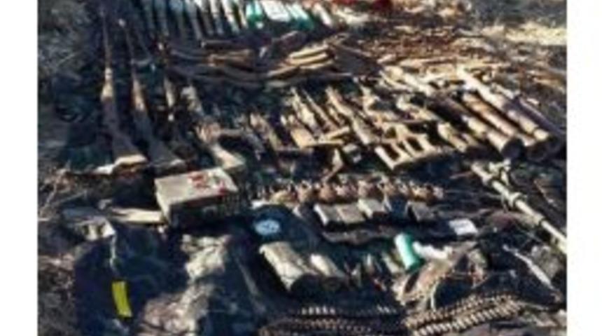 Hasankeyf&rsquo;te Pkk&rsquo;ya Ait Silah Ve M&uuml;himmat Ele Ge&ccedil;irildi