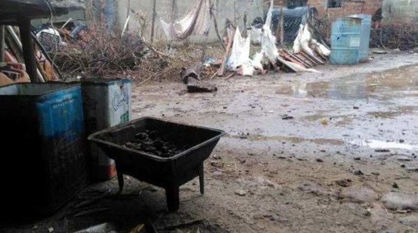 Banyoyu Isıtmak I&ccedil;in Koyduğu Mangaldan Zehirlendi