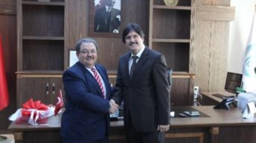 Be&uuml; Rekt&ouml;r&uuml; Yardım G&ouml;revi Devraldı