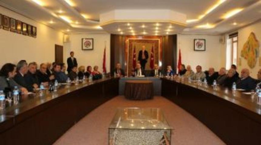 Vali G&uuml;naydın, Muhtarlarla Buluştu