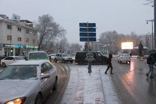 Afyonkarahisar’da Kar Yağışı