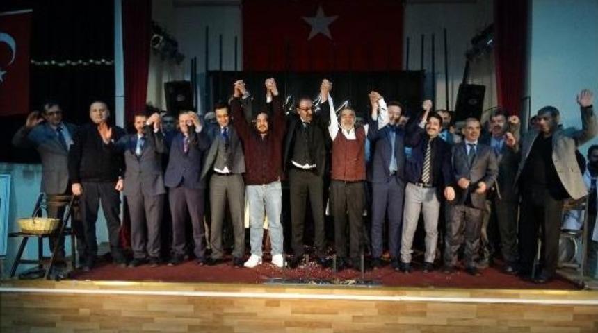 Cezaevinde 'son Kuşlar' Oyunu Sahnelendi