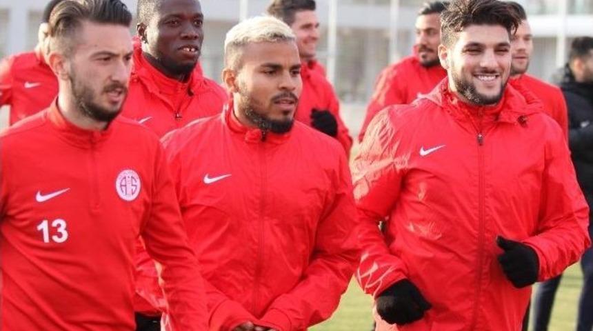 Antalyaspor, Aytemiz Alanyaspor Ma&ccedil;ının Hazırlıklarına Başladı