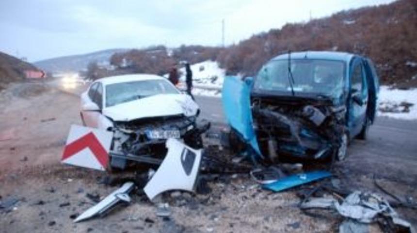 Tokat&rsquo;ta Trafik Kazası: 9 Yaralı