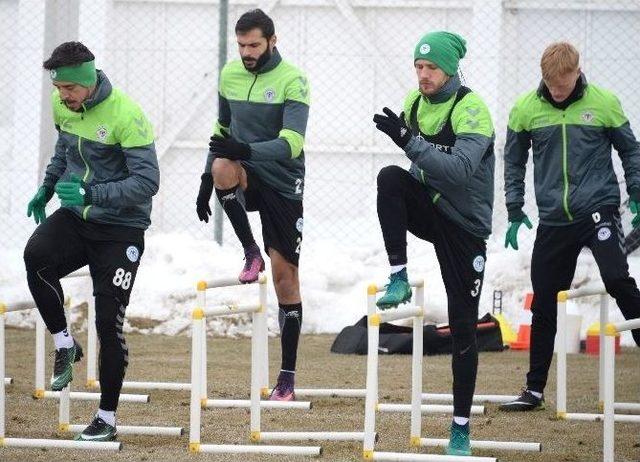 Atiker Konyaspor Günü Tek Antrenmanla Tamamladı