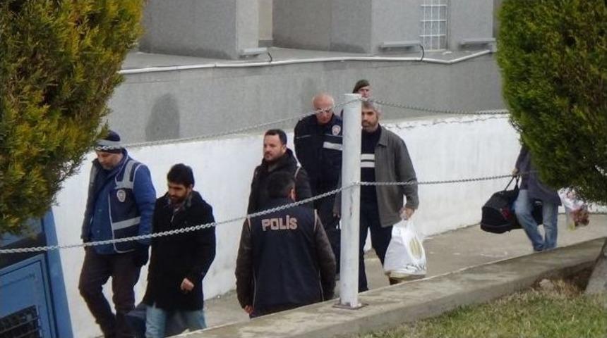 Denizli&rsquo;de 12 Eski Polis Fet&ouml;&rsquo;den Tutuklandı