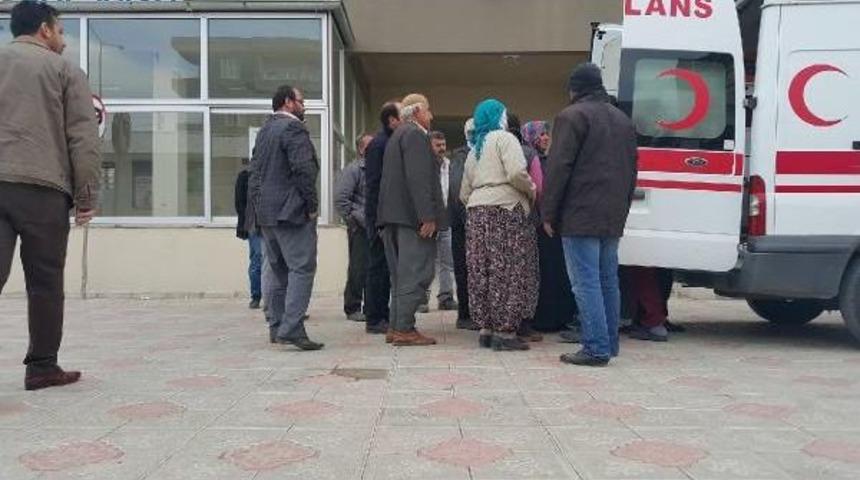 Kolunu G&uuml;bre Serpme Makinesine Kaptırdı