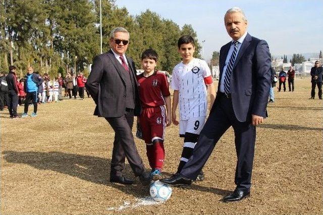 “sömestr Cup“ Futbol Turnuvası Kuşadası’nda Başladı