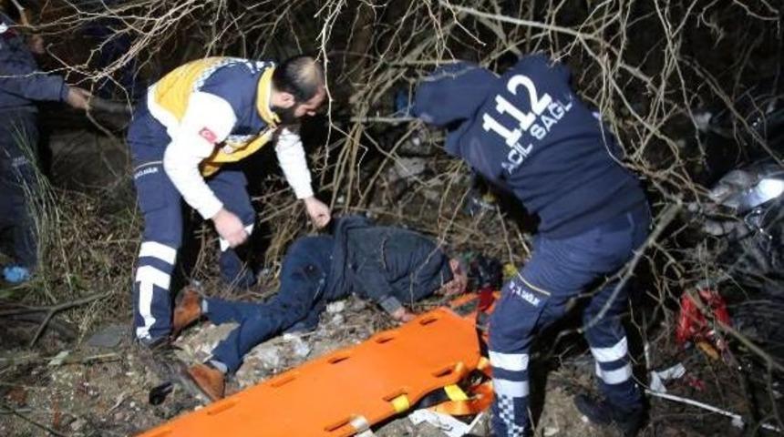 Aşırı Hız Yapan S&uuml;r&uuml;c&uuml; Takla Atan Otomobilde Ağır Yaralandı