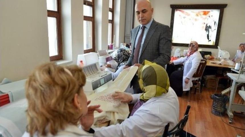 Yakutiye Belediyesi, Ev Kadınlarına Kapı A&ccedil;ıyor