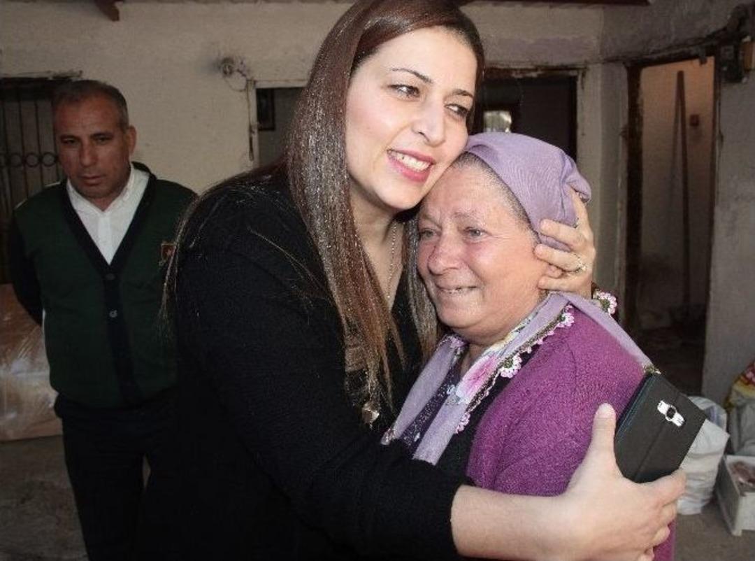 Whatsapp&rsquo;ın &rsquo;iyilik Melekleri&rsquo;, Caymaz Ailesine Kol Kanat Gerdi