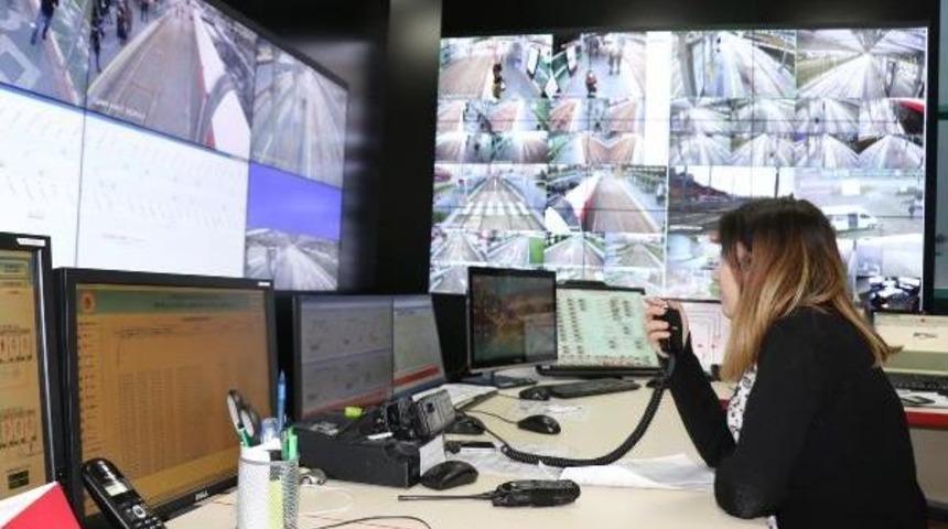 Raylı Sistemde Trafiği Kadın Operat&ouml;r Y&ouml;netiyor