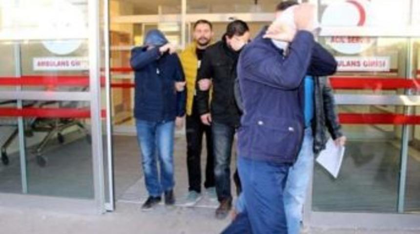 Fet&ouml;&rsquo;n&uuml;n İmamları Tutuklandı