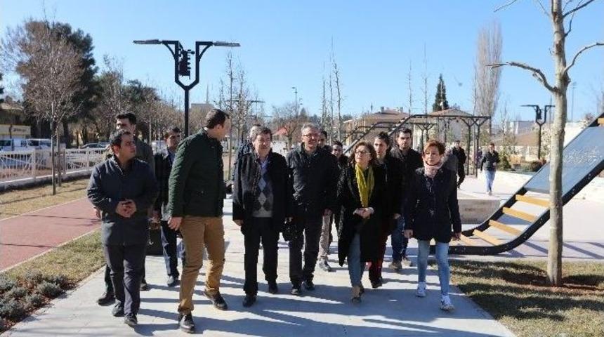 İstasyon Parkı Hizmete Girdi