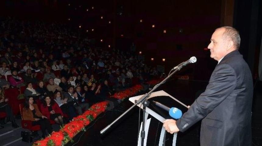 Gazeteci-yazar Uğur Mumcu Kadık&ouml;y&rsquo;de Anıldı