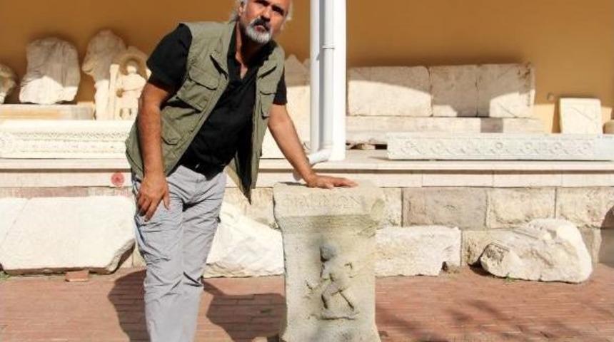 Profes&ouml;r &Ouml;zhanlı: Gladyat&ouml;r Oyunları Psidia'da Oynanmış