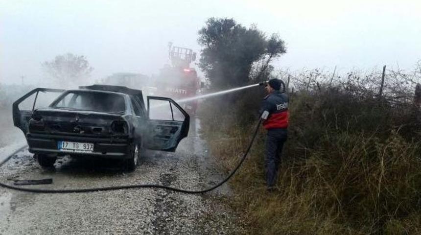 Hareket Halinde Alev Alan Lpg'li Otomobil Yandı